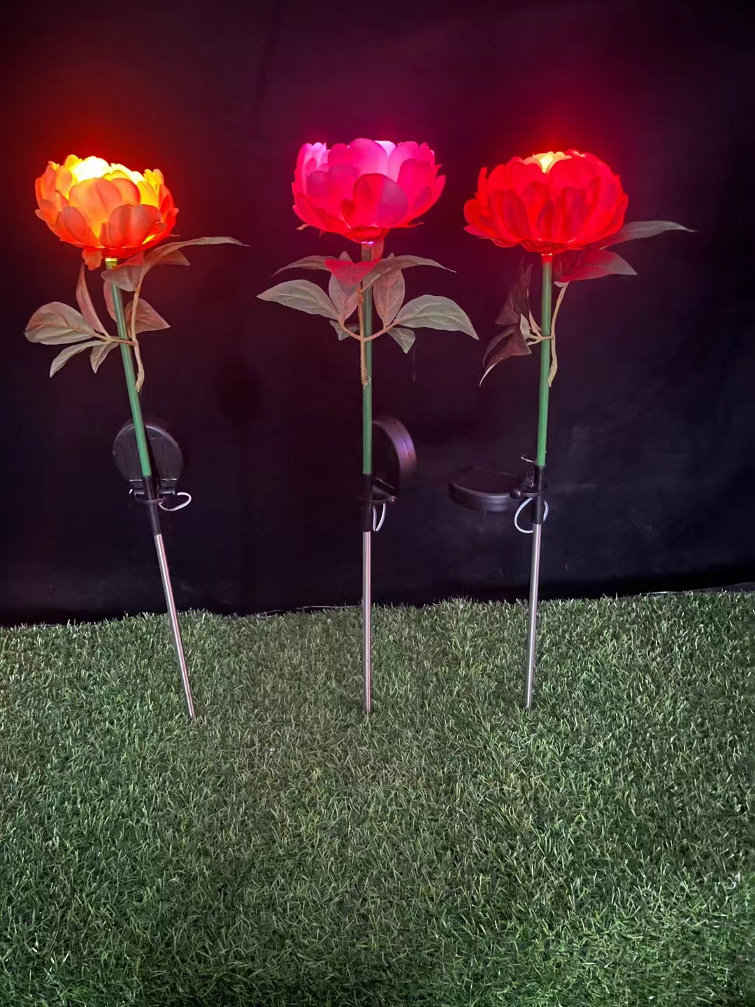 太阳能牡丹花地插灯