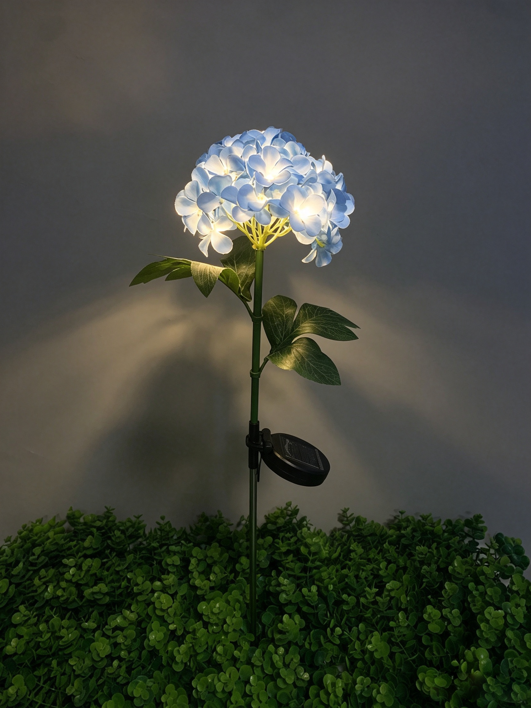 太阳能绣球花地插灯